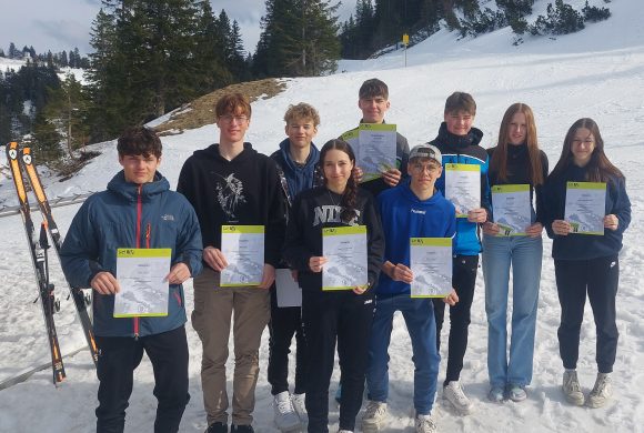 Happy faces bei der Skilehrerausbildung! Happy faces bei der Skilehrerausbildung!