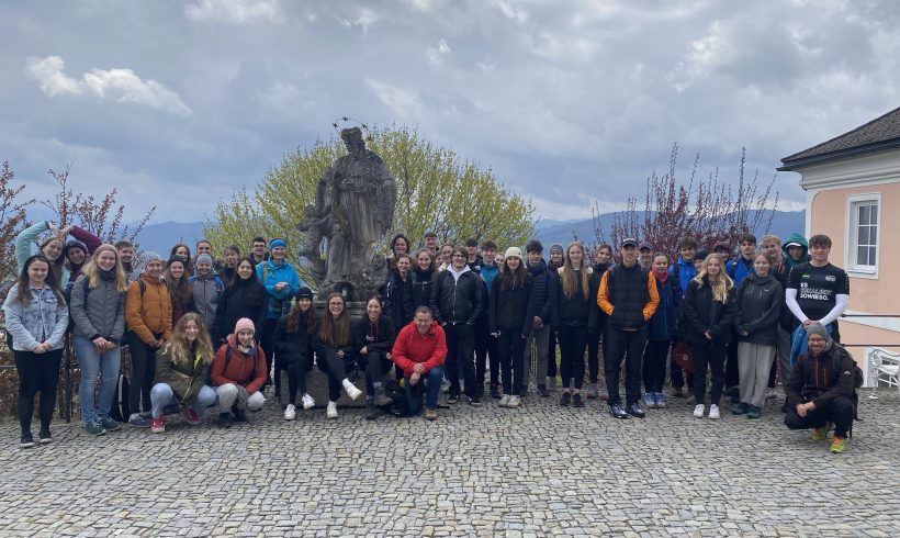 Von der Schule auf den Sonntagberg – Danksagung mit den Füßen!