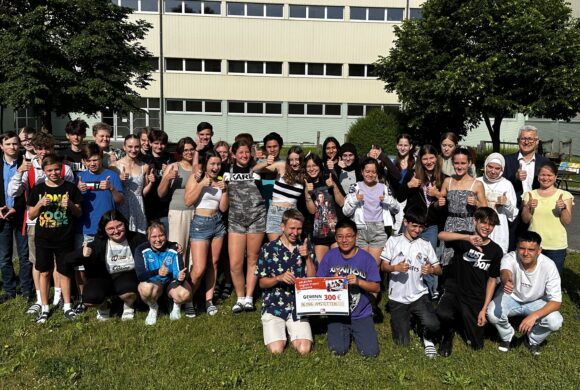 Crime, mystery and a prize!