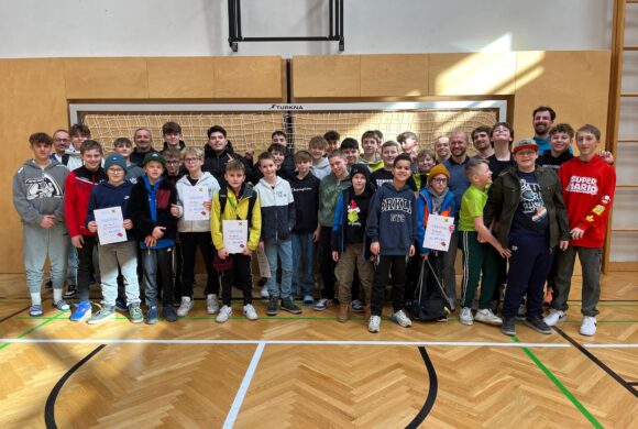 BG/BRG Amstetten bei Tischtennis-Schülerliga erfolgreich BG/BRG Amstetten bei Tischtennis-Schülerliga erfolgreich