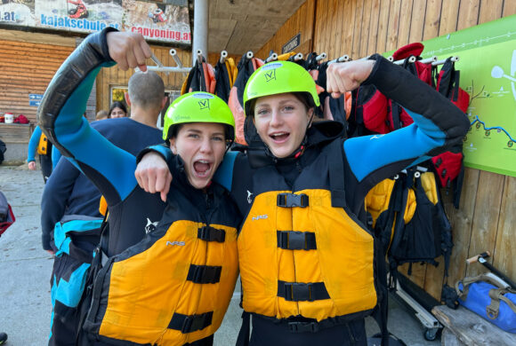 Outdoor- und Erlebnistage der 5. Klassen am Hochkar Outdoor- und Erlebnistage der 5. Klassen am Hochkar