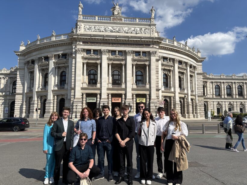 Die 8A im Bann des Theaters
