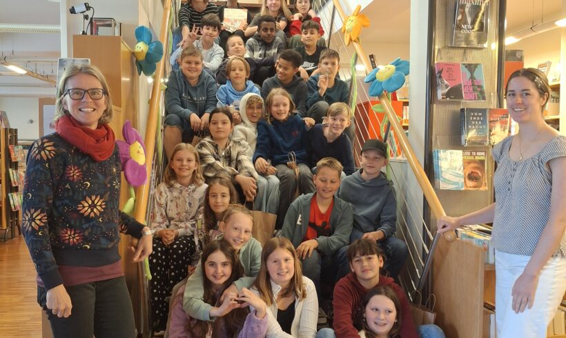 „Story Time“ mit der amerikanischen Sprachassistentin in der Stadtbücherei Amstetten „Story Time“ mit der amerikanischen Sprachassistentin in der Stadtbücherei Amstetten