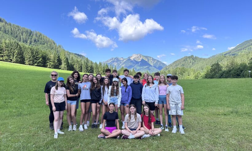 Abschlusstage der 4D-Klasse in Hollenstein – Natur, Gemeinschaft und schöne Erinnerungen Abschlusstage der 4D-Klasse in Hollenstein – Natur, Gemeinschaft und schöne Erinnerungen