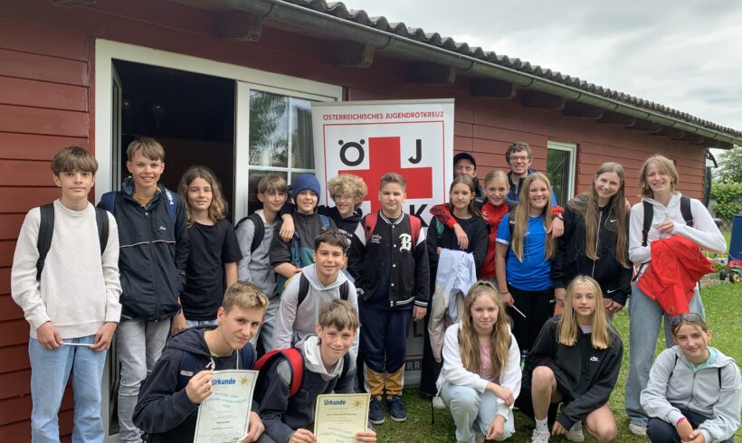 3A-Klasse erreicht den 2. Platz bei den Jugendrotkreuz-Wasser- und Energiejugendspielen 3A-Klasse erreicht den 2. Platz bei den Jugendrotkreuz-Wasser- und Energiejugendspielen