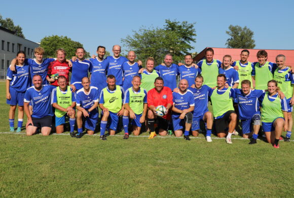 Wenn Lehrer gegen Eltern Fußball spielen …
