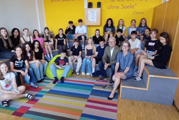 Creative Writing Competition – Schüler:innen zeigen kreative Schreibkunst auf Englisch Creative Writing Competition – Schüler:innen zeigen kreative Schreibkunst auf Englisch