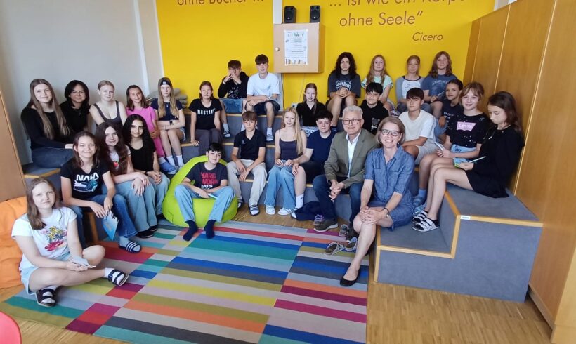 Creative Writing Competition – Schüler:innen zeigen kreative Schreibkunst auf Englisch Creative Writing Competition – Schüler:innen zeigen kreative Schreibkunst auf Englisch
