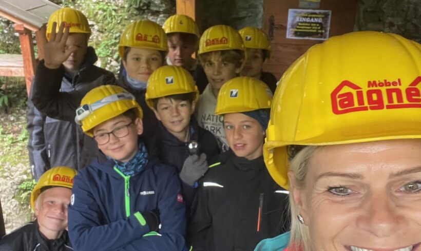 Wandertag der 3c und 3e Klasse zur Ötscher-Tropfsteinhöhle