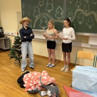 „Little Red Riding Hood“ begeistert Jung und Alt beim Tag der offenen Tür