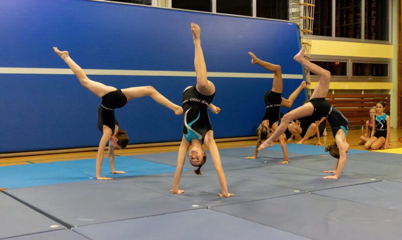 Bewegung, Eleganz und Begeisterung: Schauturnen an unserer Schule