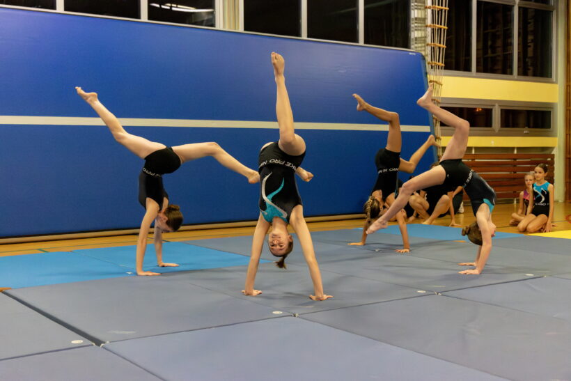 Bewegung, Eleganz und Begeisterung: Schauturnen an unserer Schule