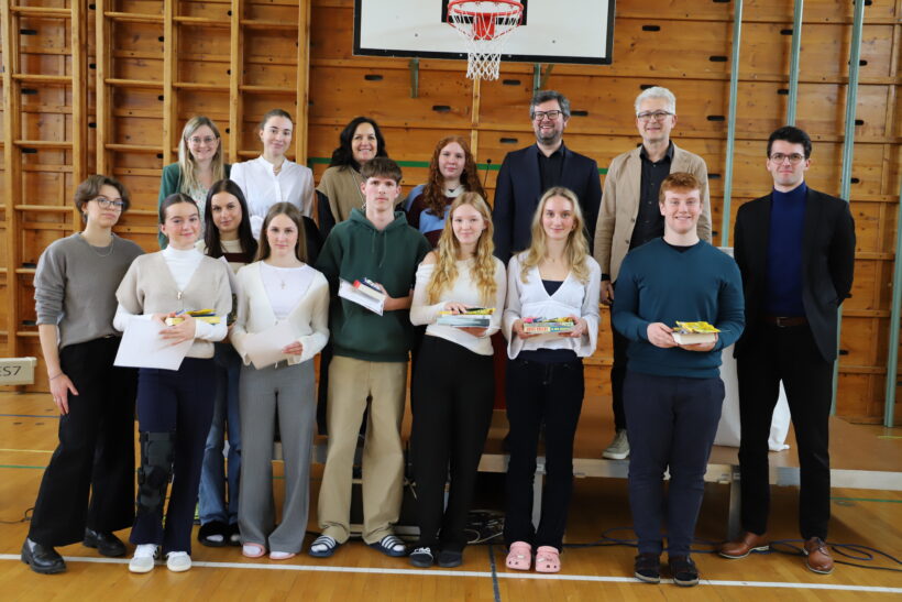 Sehr geehrte Damen und Herren! Sehr geehrte Damen und Herren!