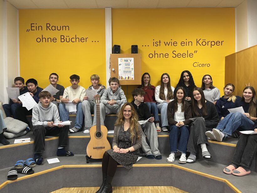 Joyeux Noël + Feliz Navidad Joyeux Noël + Feliz Navidad