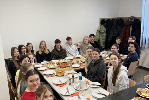 Snack Around the World – A Delicious English Cooking Class