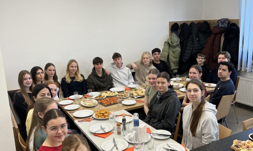 Snack Around the World – A Delicious English Cooking Class Snack Around the World – A Delicious English Cooking Class