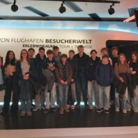 Vom Weg des Koffers bis zum Cockpit – Einblicke in die Welt des Flughafens für die 4CD