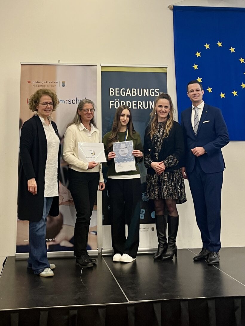 2. Platz für Lisa Baldean beim 40. Fremdsprachenwettbewerb des Landes NÖ 2. Platz für Lisa Baldean beim 40. Fremdsprachenwettbewerb des Landes NÖ