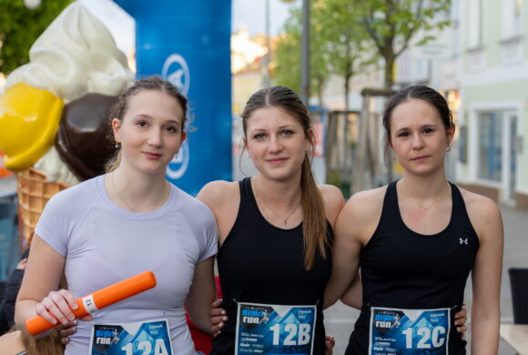 BG/BRG Amstetten – Absolventen dominieren den Amstettner Nightrun BG/BRG Amstetten – Absolventen dominieren den Amstettner Nightrun