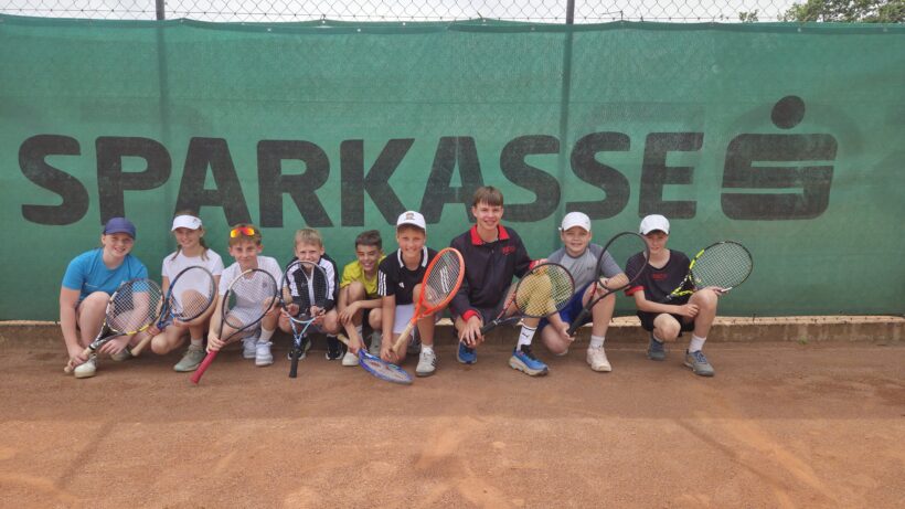 Gelungener Start der Unterstufe im Schulcup Tennis