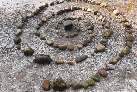 Ein erfrischendes Kunstprojekt: Land Art im Kunstunterricht der 3BCD