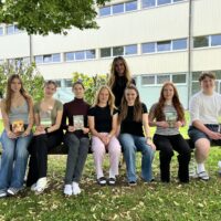 On lit en français! Wir lesen auf Französisch!