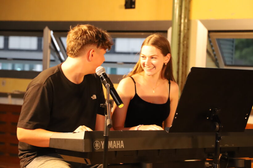 Musikalischer Schuljahresausklang am BG/BRG Amstetten Musikalischer Schuljahresausklang am BG/BRG Amstetten
